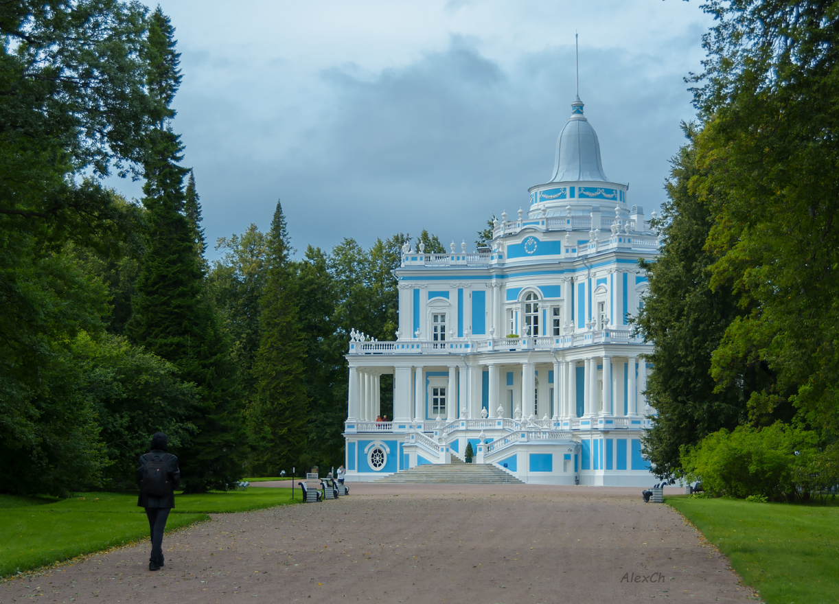 В нежно-голубых тонах