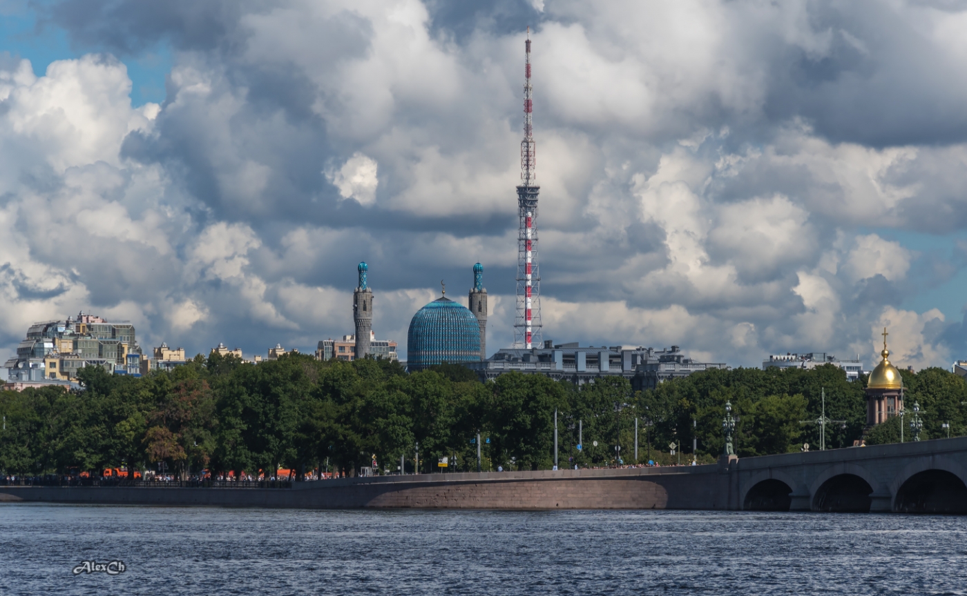 Петроградская сторона